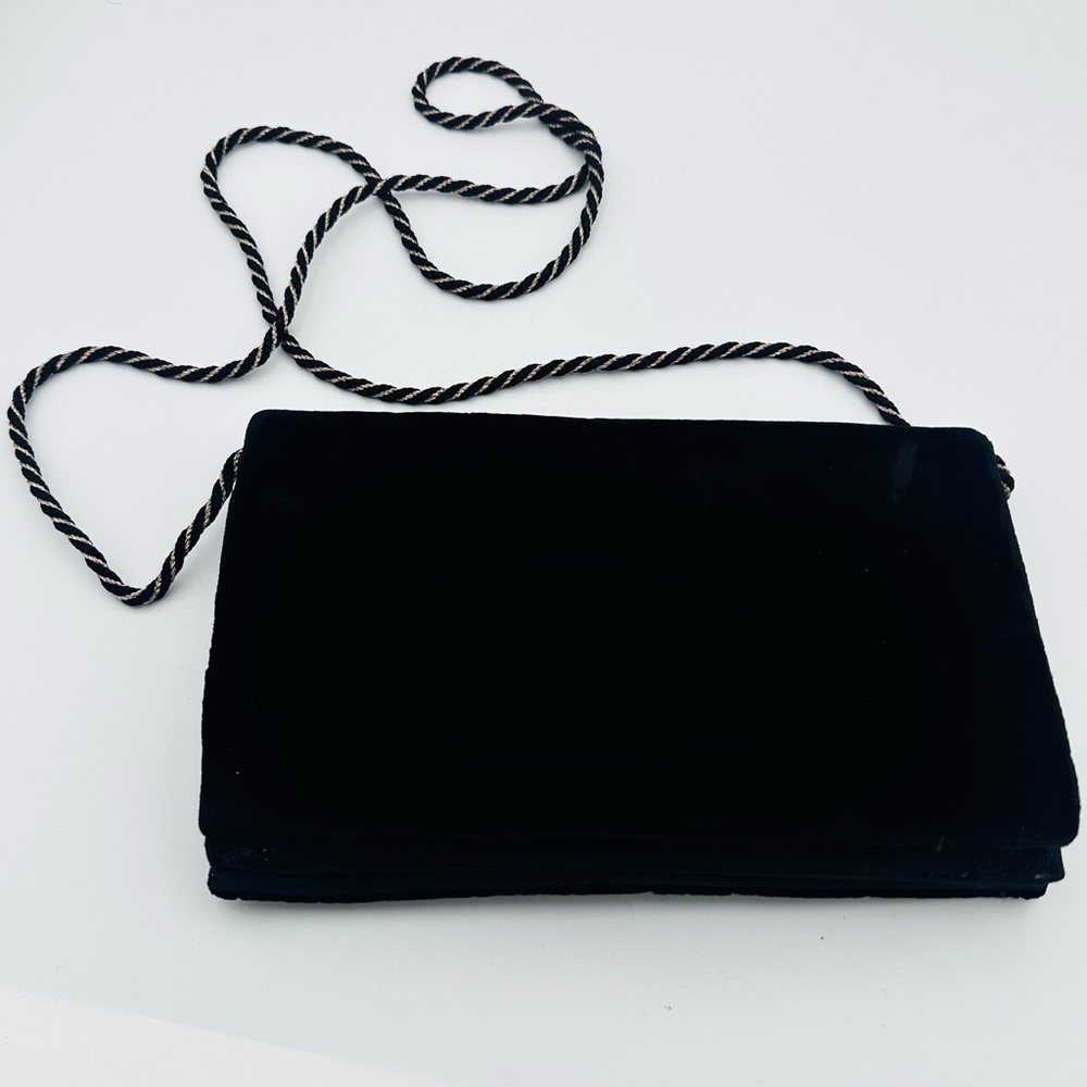 Maharani Embroidered Black and Gold Clutch Velvet Bag - Picture 10 of 13